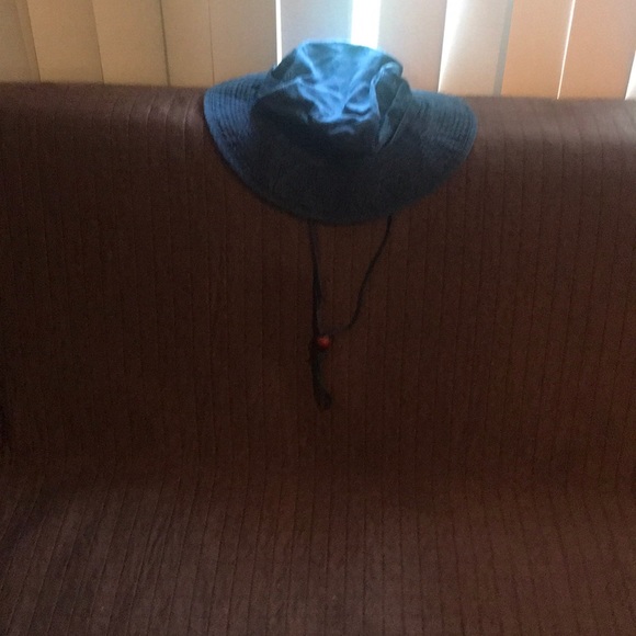 Hat - Picture 3 of 3